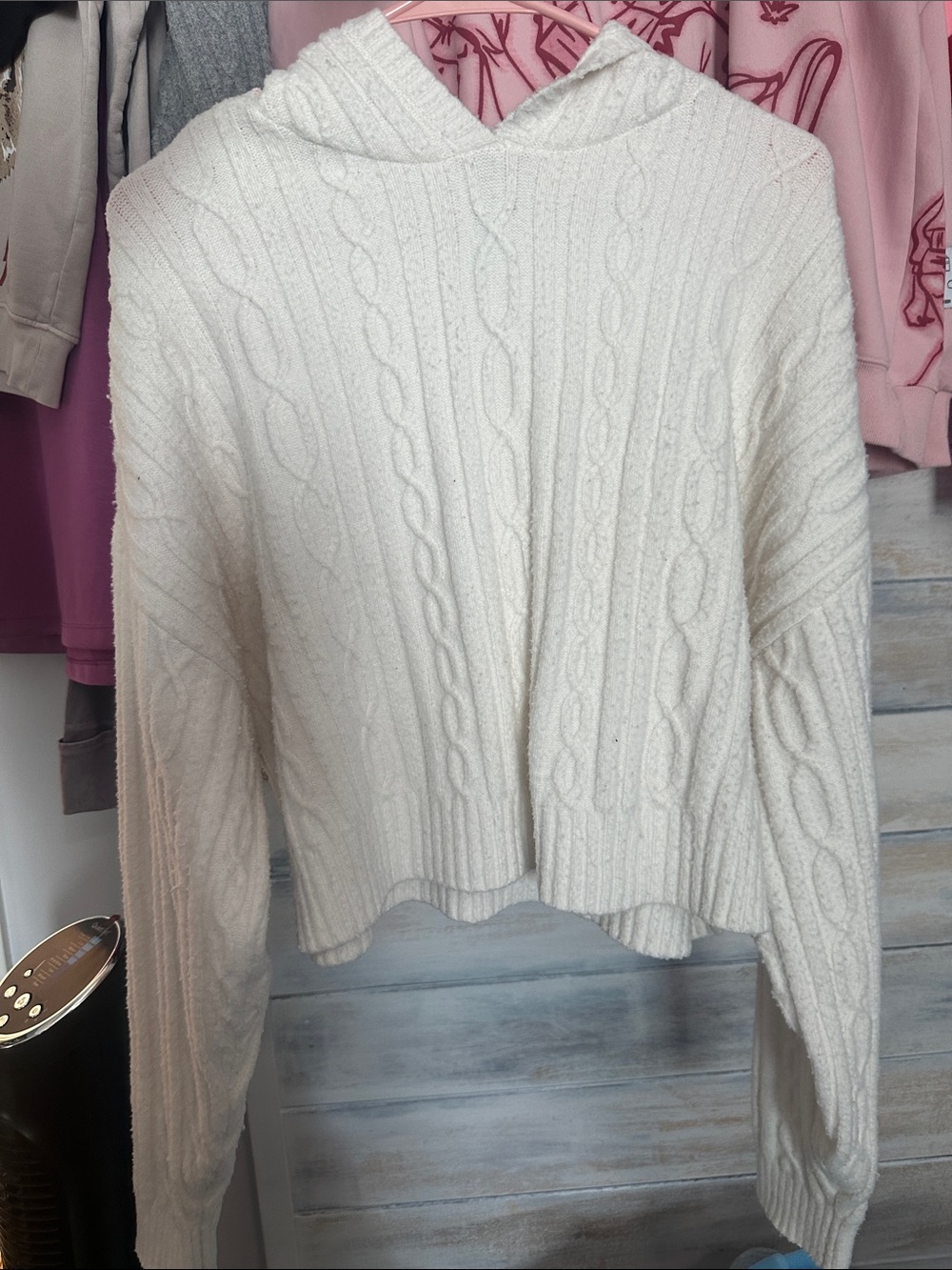 ALO Yoga Cream Cable-Knit Hooded Sweater